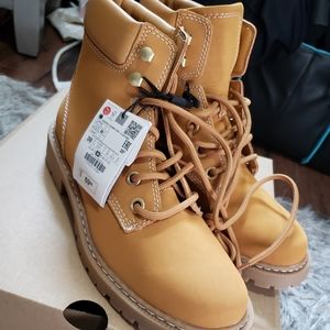Zara NWT boots